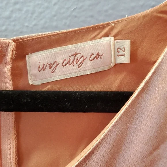 Ivy City Co Callie Peach Faux Wrap Dress - Picture 5 of 9